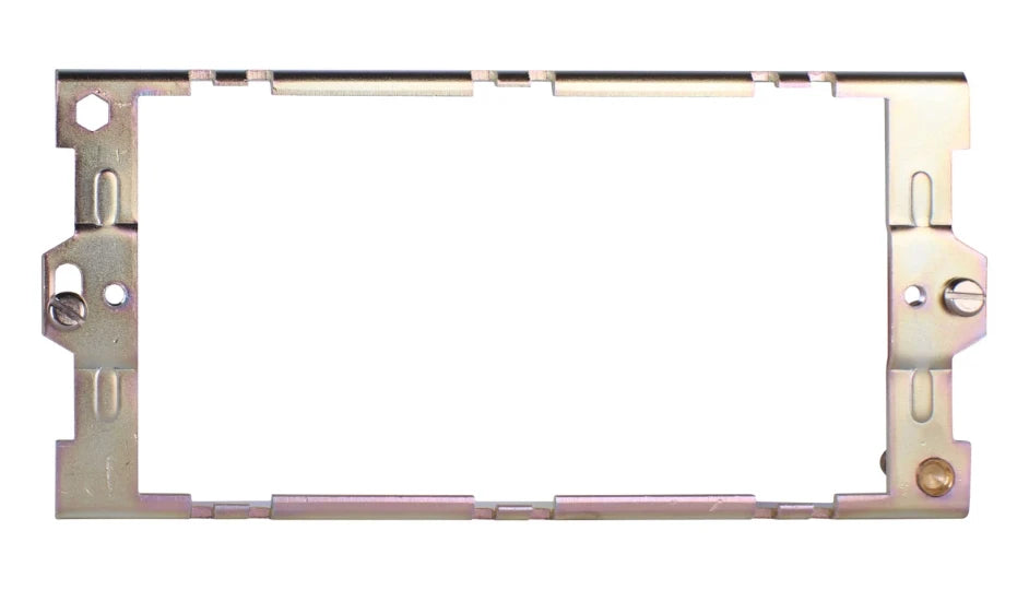 Deta 3 Gang Grid Frame G3403