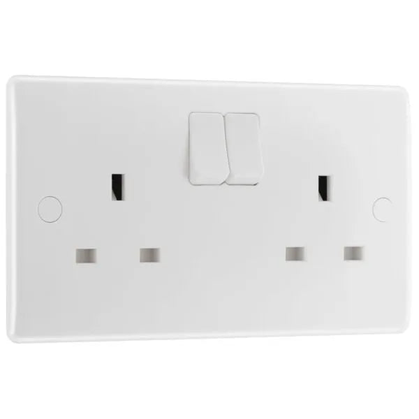 BG 822 White Double Socket