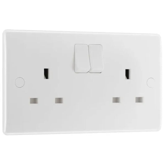 BG 822 White Double Socket