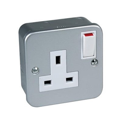 Metal Clad Switch Socket Single Socket 1 Gang Socket 13A CED